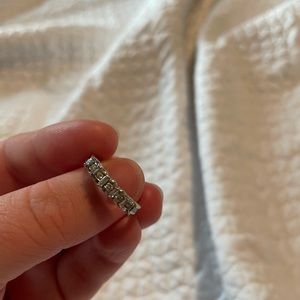 White 14k gold and diamond ring size 7